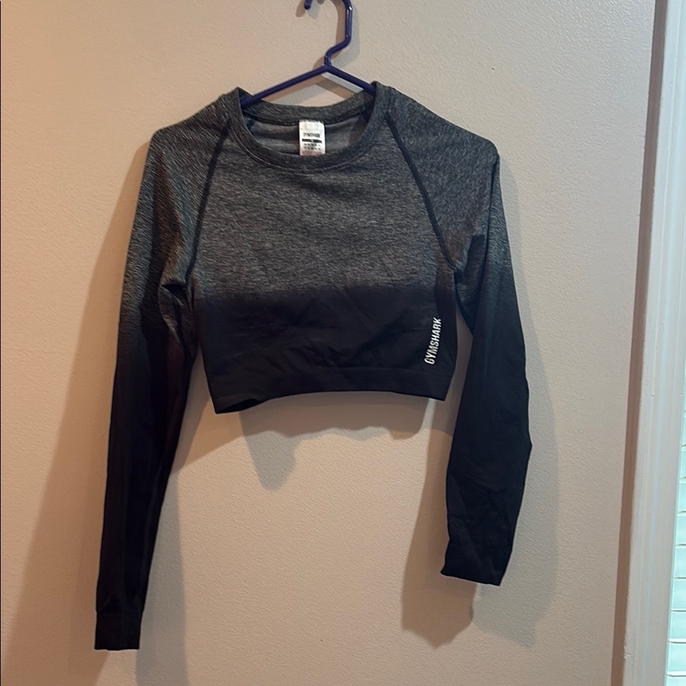 Gymshark Women's Gray and Black Crop Top